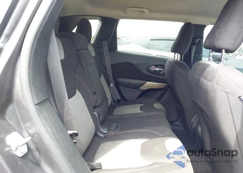 2018 Jeep Cherokee Latitude Fwd from USA, damaged, VIN 1C4PJLCB2JD595549